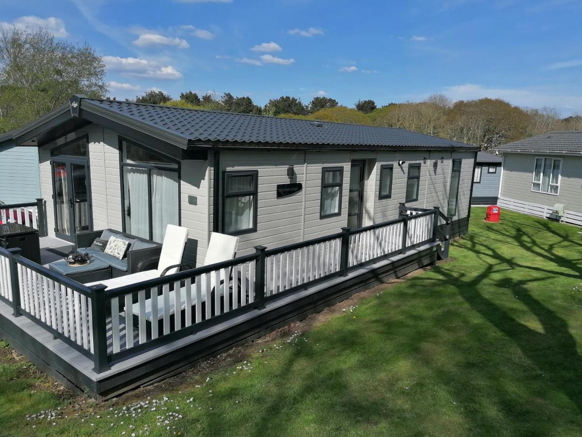 Luxury Lodge On Edge Of New Forest And 800M From Sea Entertainment And Leisure Passes Included Milford on Sea Buitenkant foto